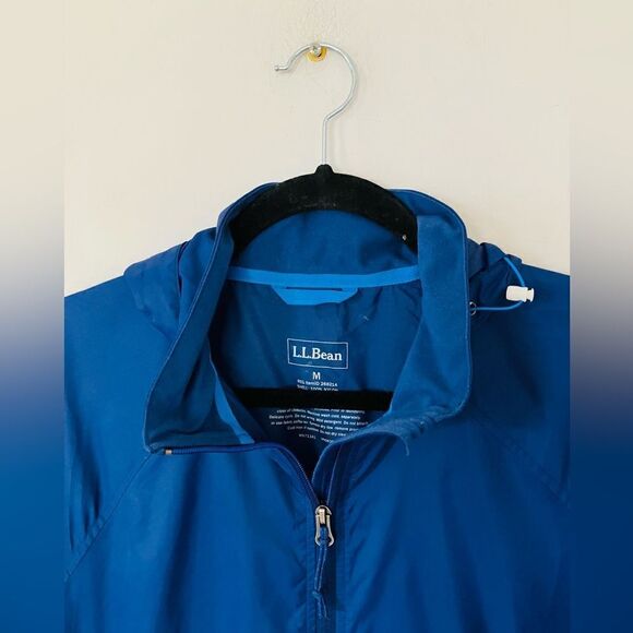 Ll bean | women’s navy blue hooded windbreaker | size medium - Picture 3 of 4